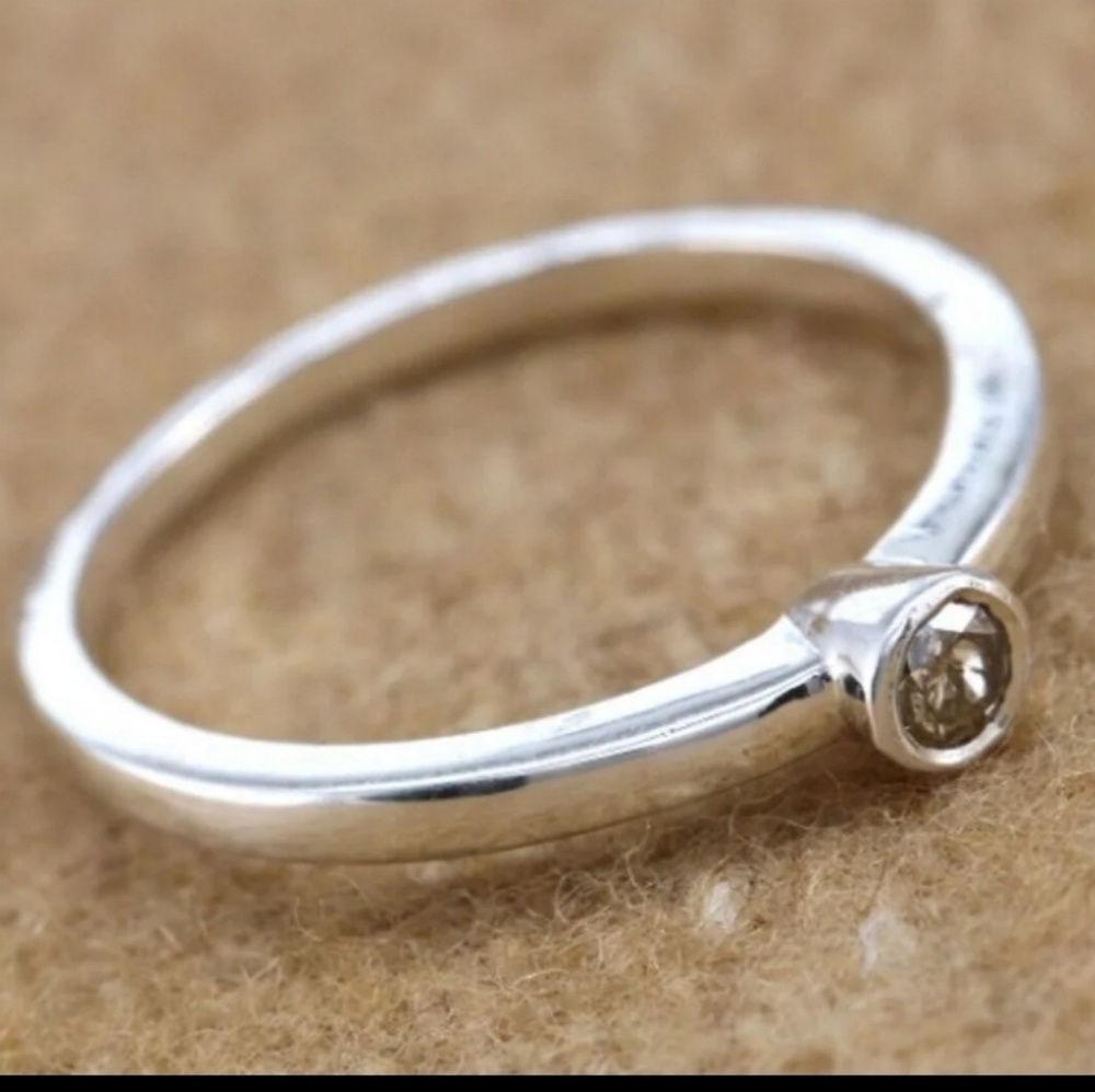 925 sterling silver diamond bezel ring band